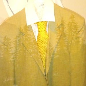 Men's Tan Suit Blazer with Complementary tie